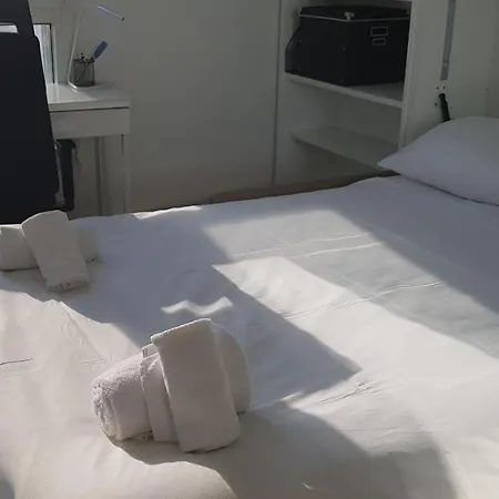 2 Bedroom Flat Near Pere Lachaise Apartamento *